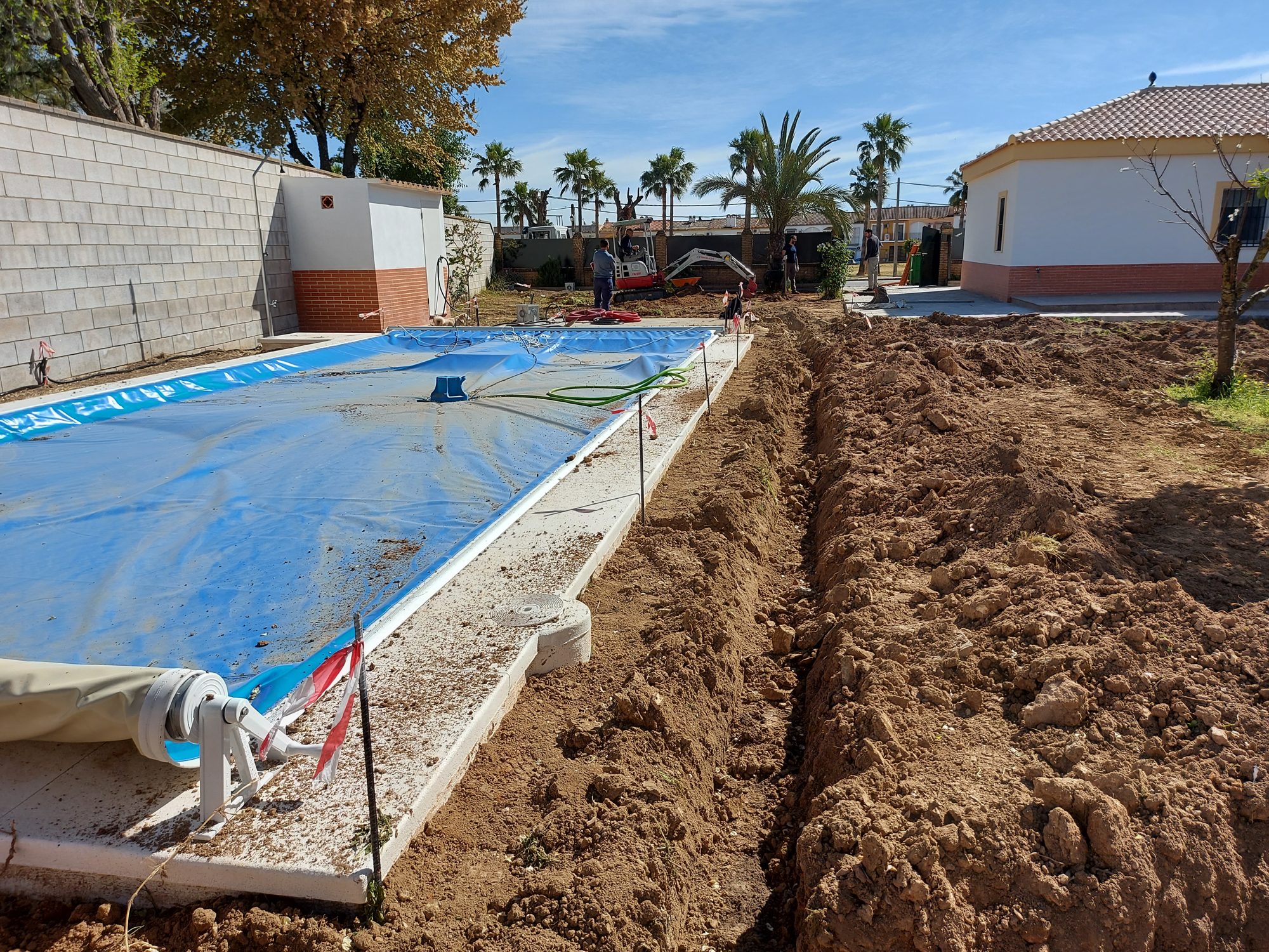 Creación de jardín en Villanueva del Ariscal — Villanueva del Ariscal, Sevilla · fotografía 3