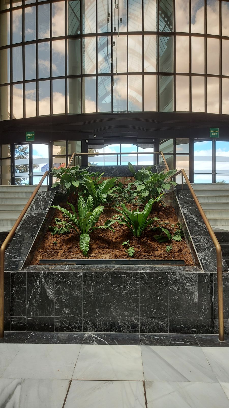 Exteriores del Hotel Alcora — detalle 6