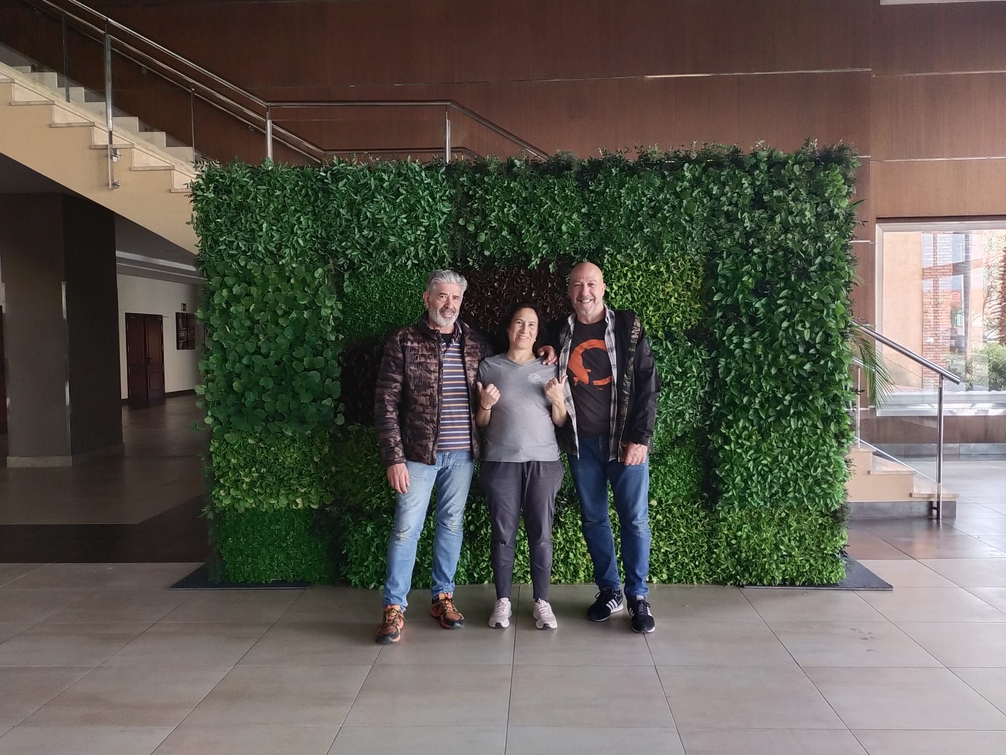 Jardín corporativo Grafidec — paisajismo de Verde Consciente en Sevilla (4)