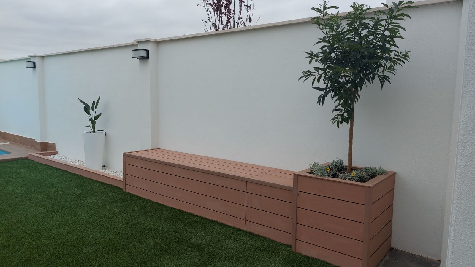 Jardín contemporáneo en Alcalá de Guadaíra