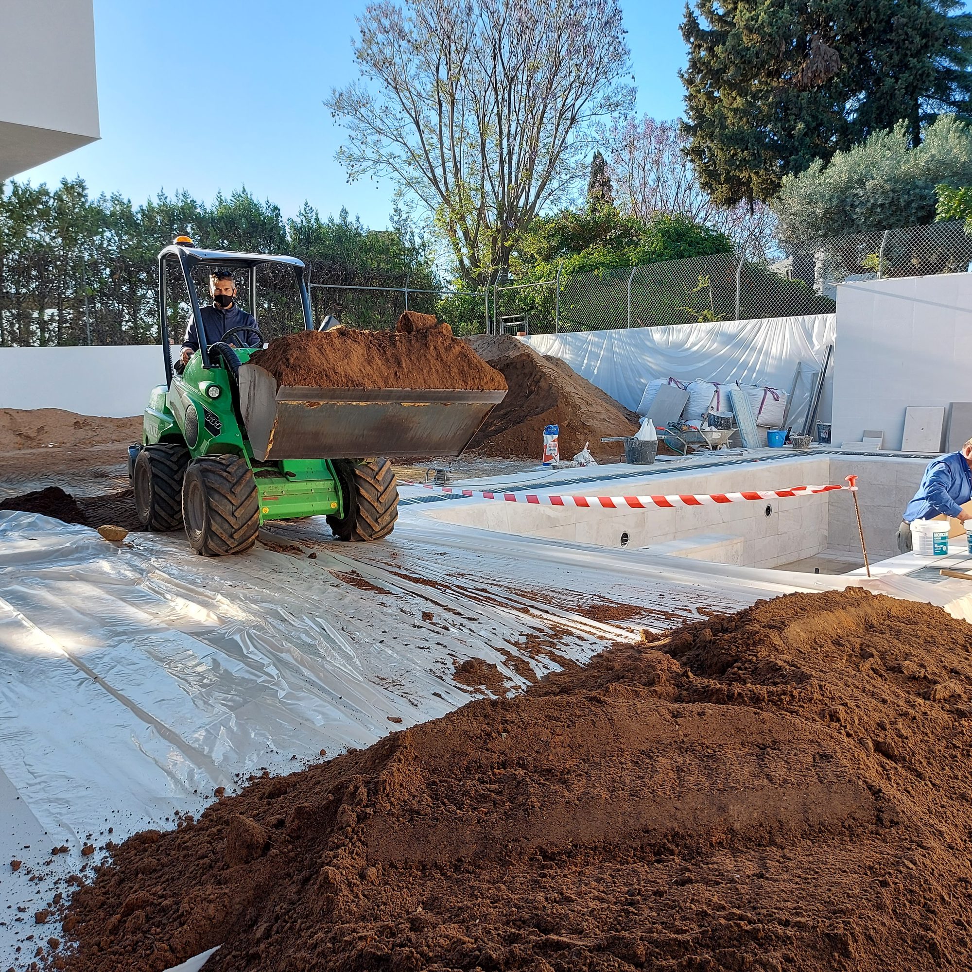 Jardín mediterráneo en Cantera Blanca — Camas, Sevilla · fotografía 9