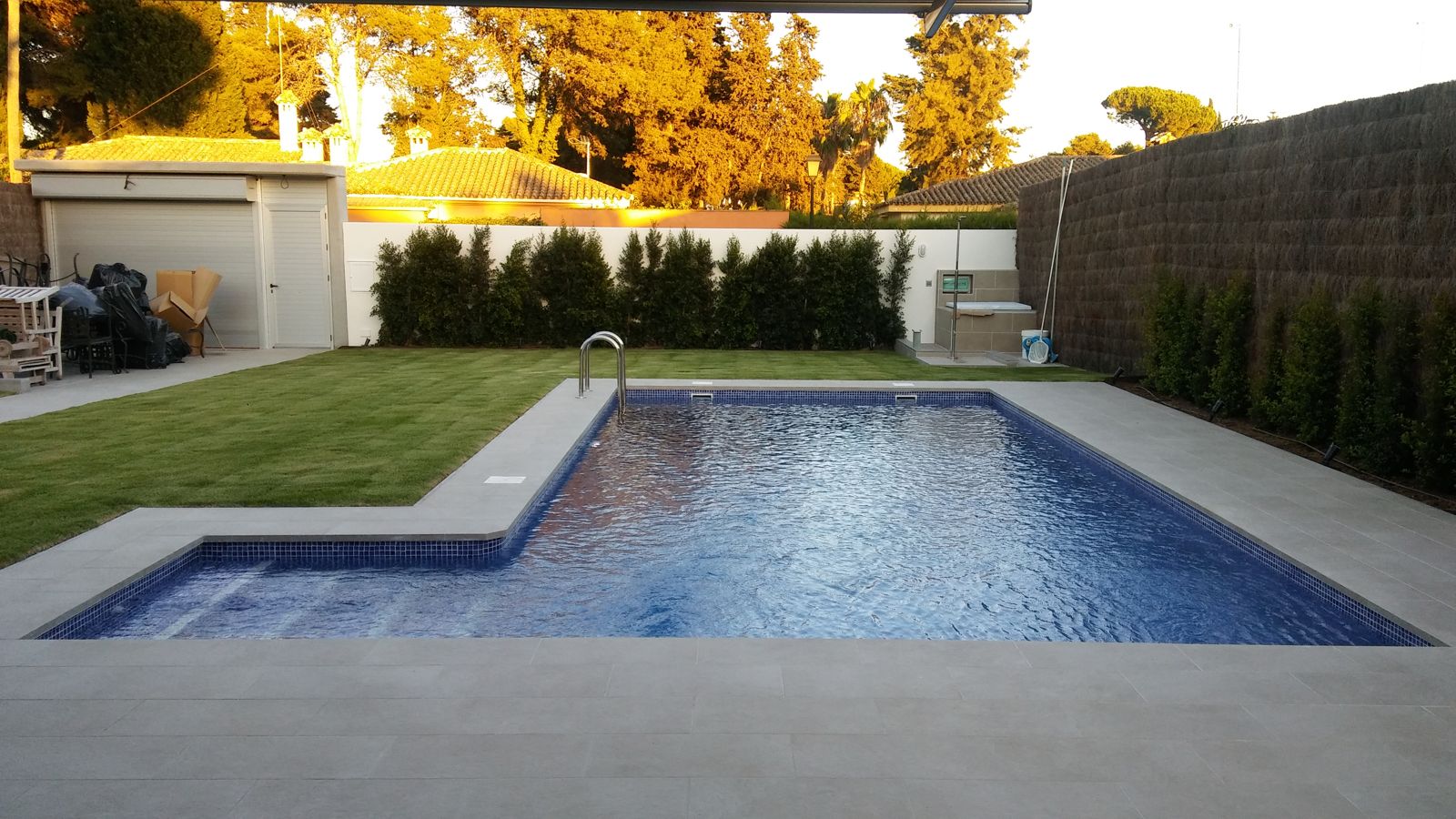 Jardín residencial con green de golf en Vistahermosa — detalle 3