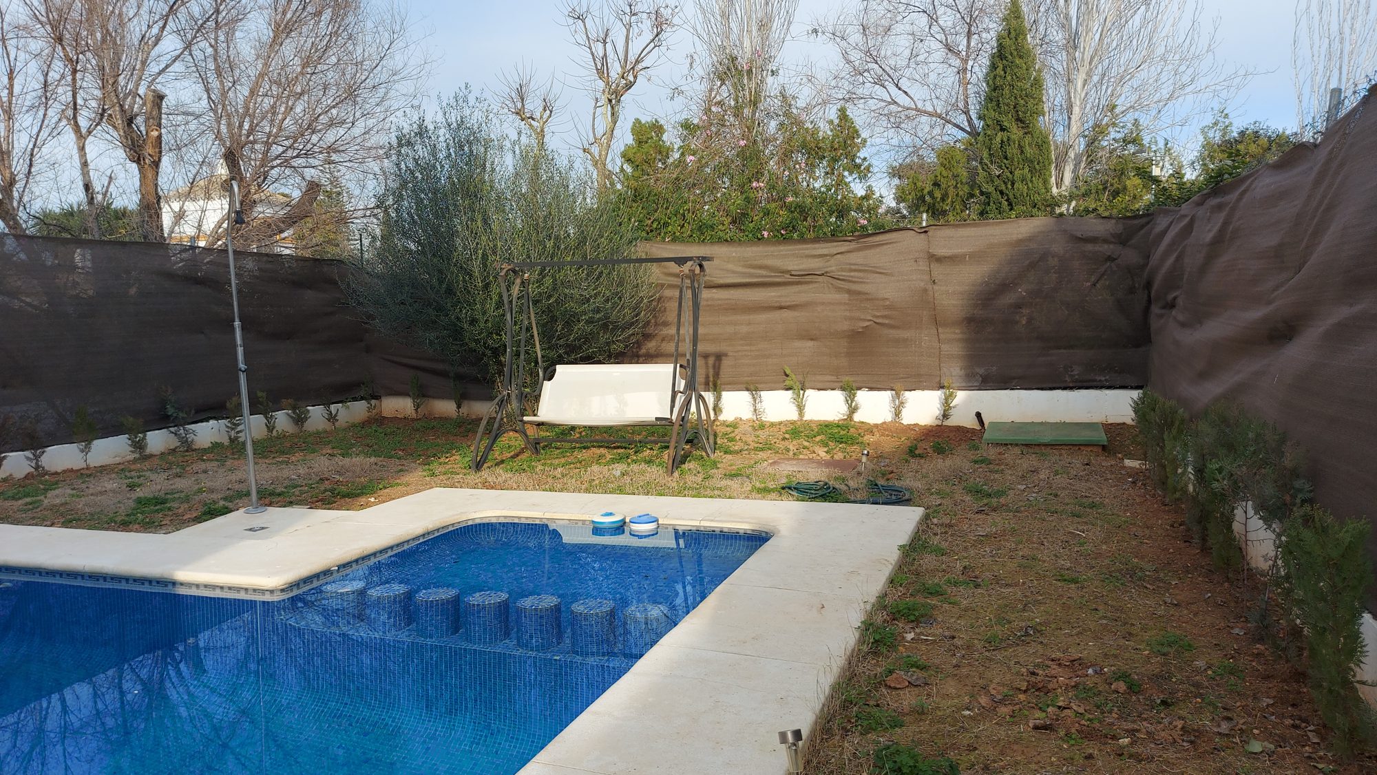 Jardín familiar con plantación naturalista en Espartinas — Espartinas, Sevilla · fotografía 8