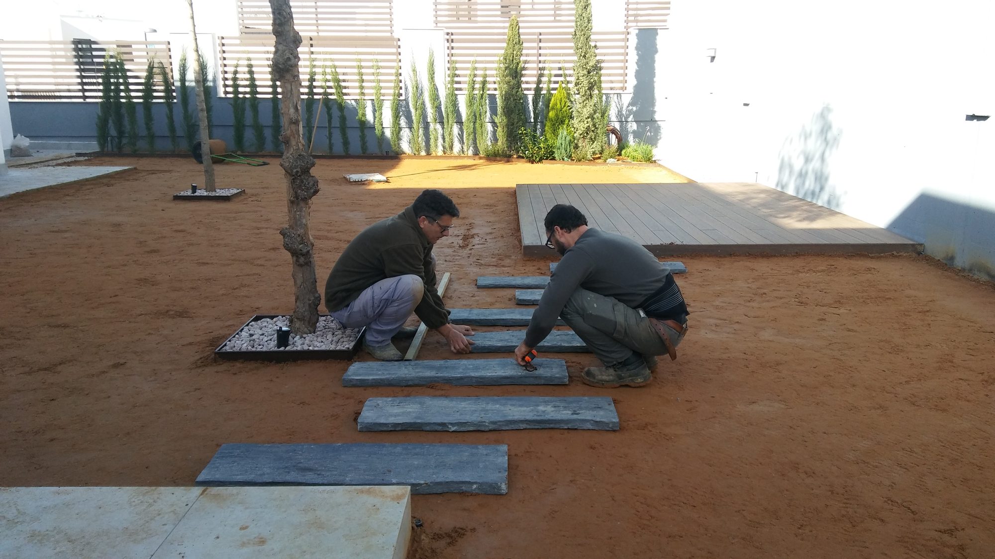 Jardín contemporáneo en Entrenúcleos — Dos Hermanas, Sevilla · fotografía 6