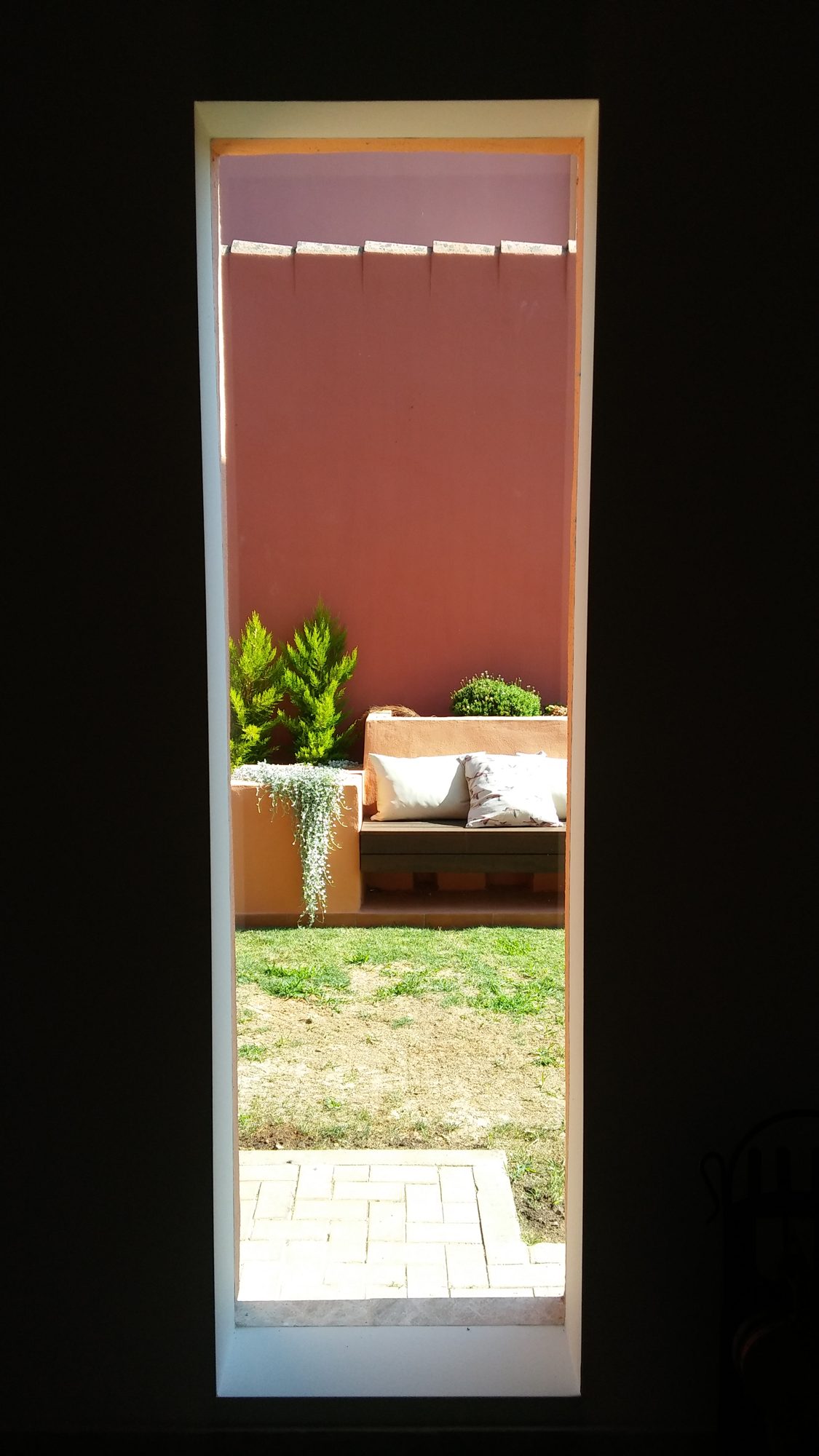 Reforma de jardín en Trece Rosas — Tomares, Sevilla · fotografía 2