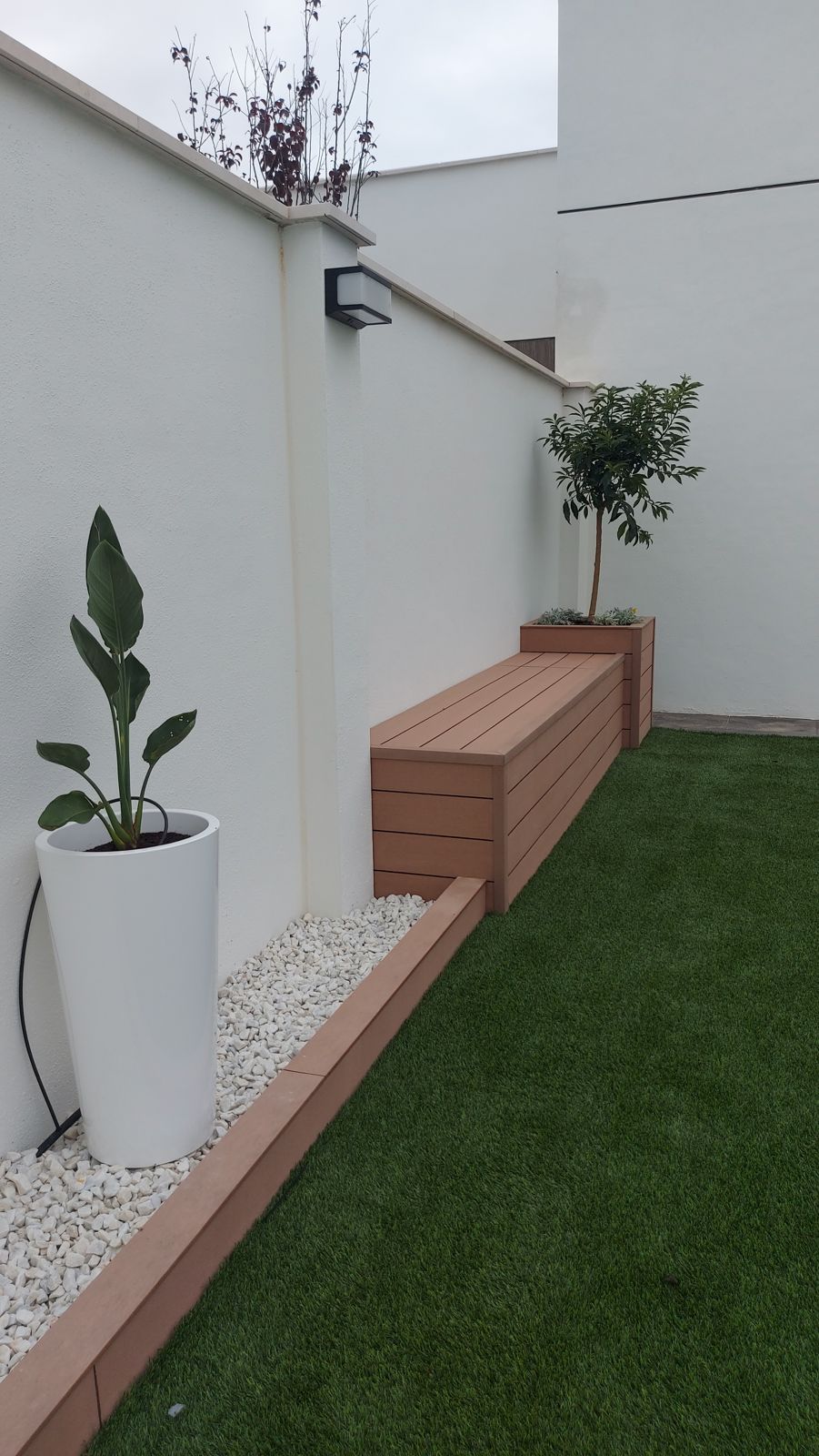 Jardín contemporáneo en Alcalá de Guadaíra — detalle 6