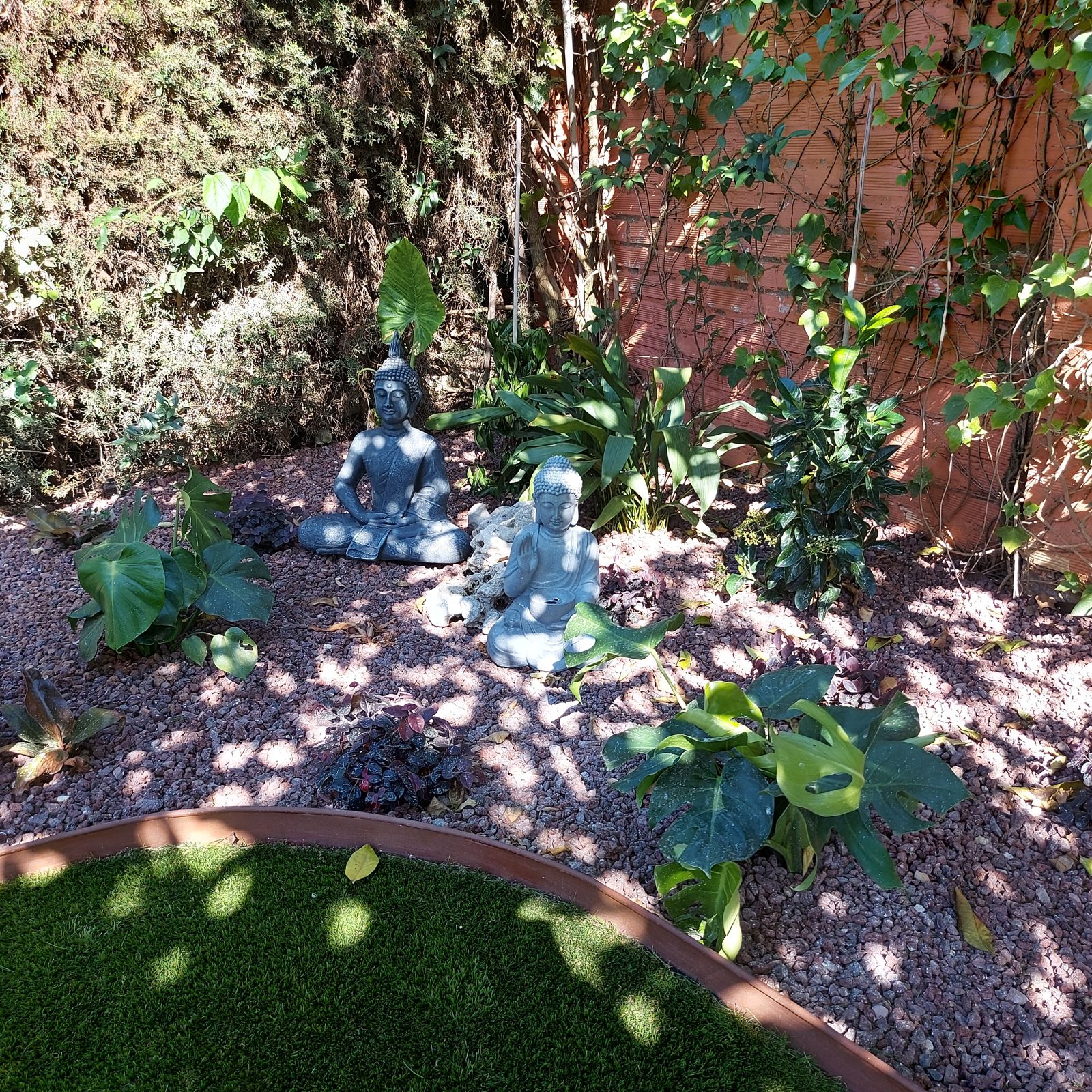 Transformación de jardín particular en Colina Blanca — detalle 3