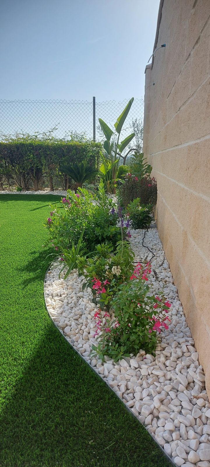 Renovación de jardín privado en Espartinas — detalle 3